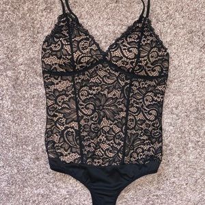 G by Guess lave black bodysuit